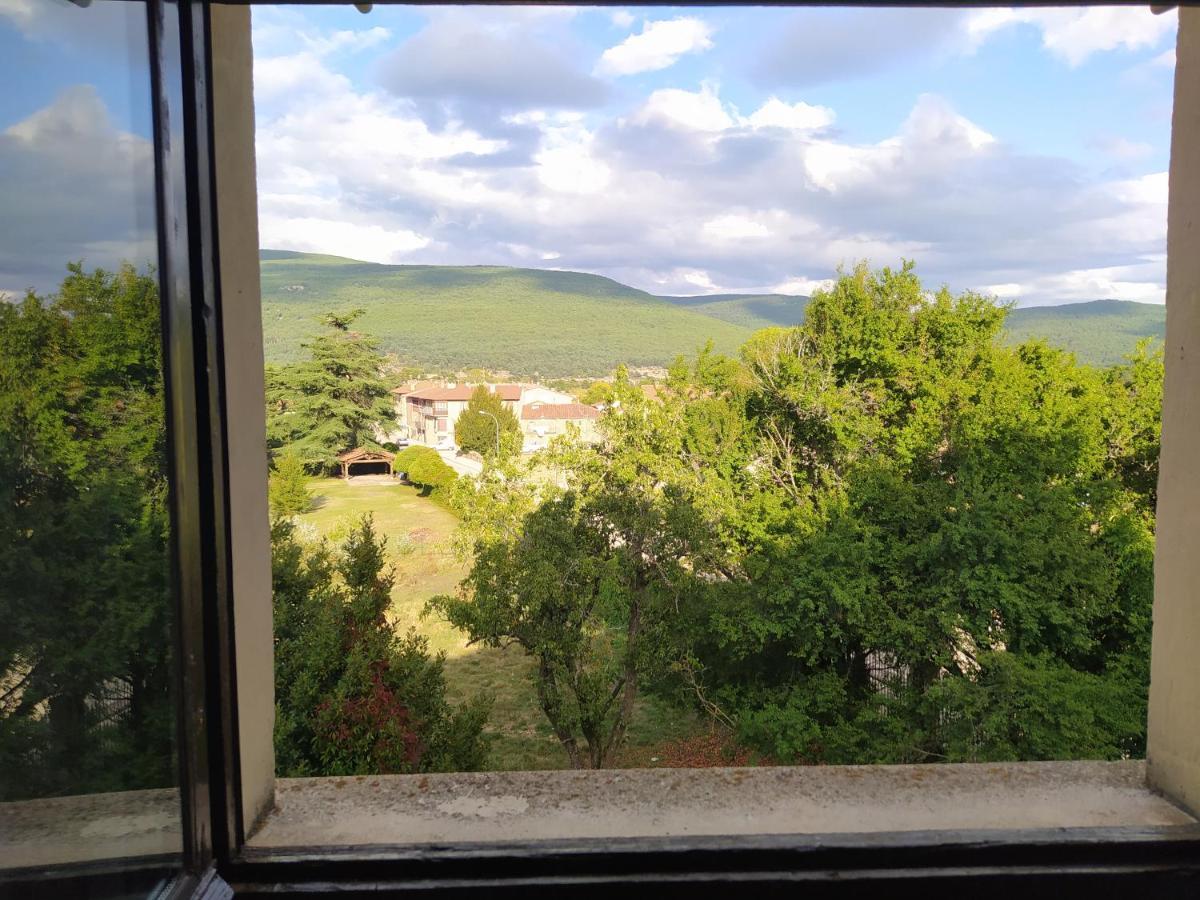 Hostal Urbion Винуэса Экстерьер фото